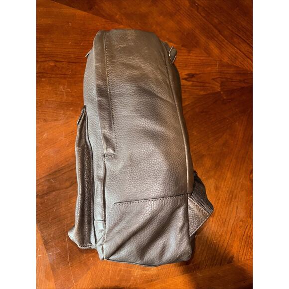 COLE HAAN F10122 Wayland Brown Leather Pebbled Backpack Good Condition MSRP$360 - Picture 2 of 9